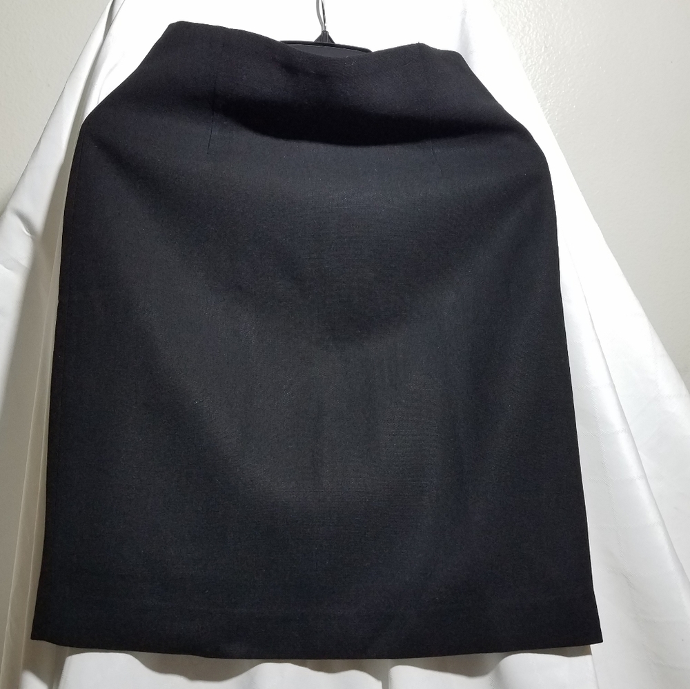 Zara black skirt size 6